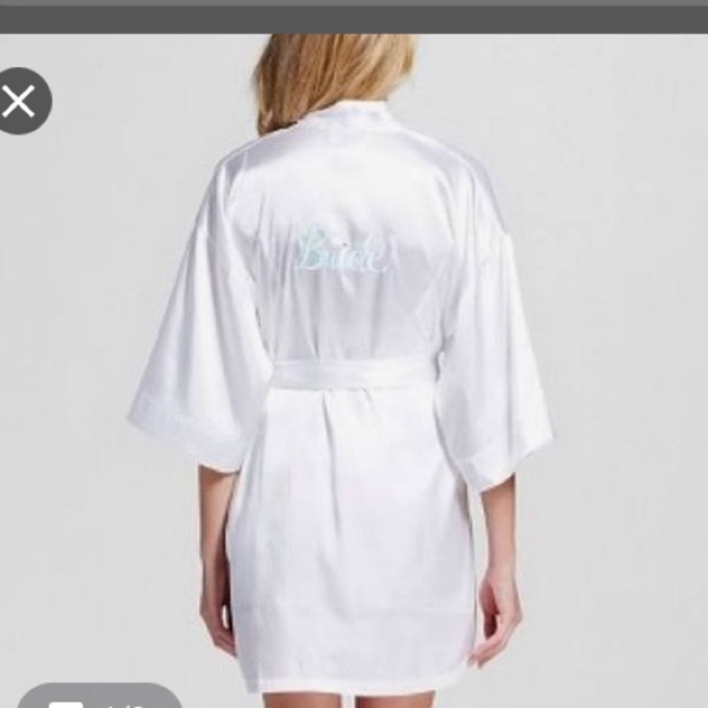 White bride robe